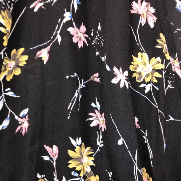 Floral blouse - Picture 4 of 5
